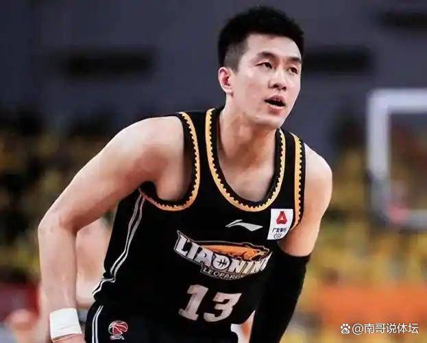 雷霆横扫勇士,郭艾伦点燃赛场 雷霆横扫勇士,郭艾伦点燃赛场