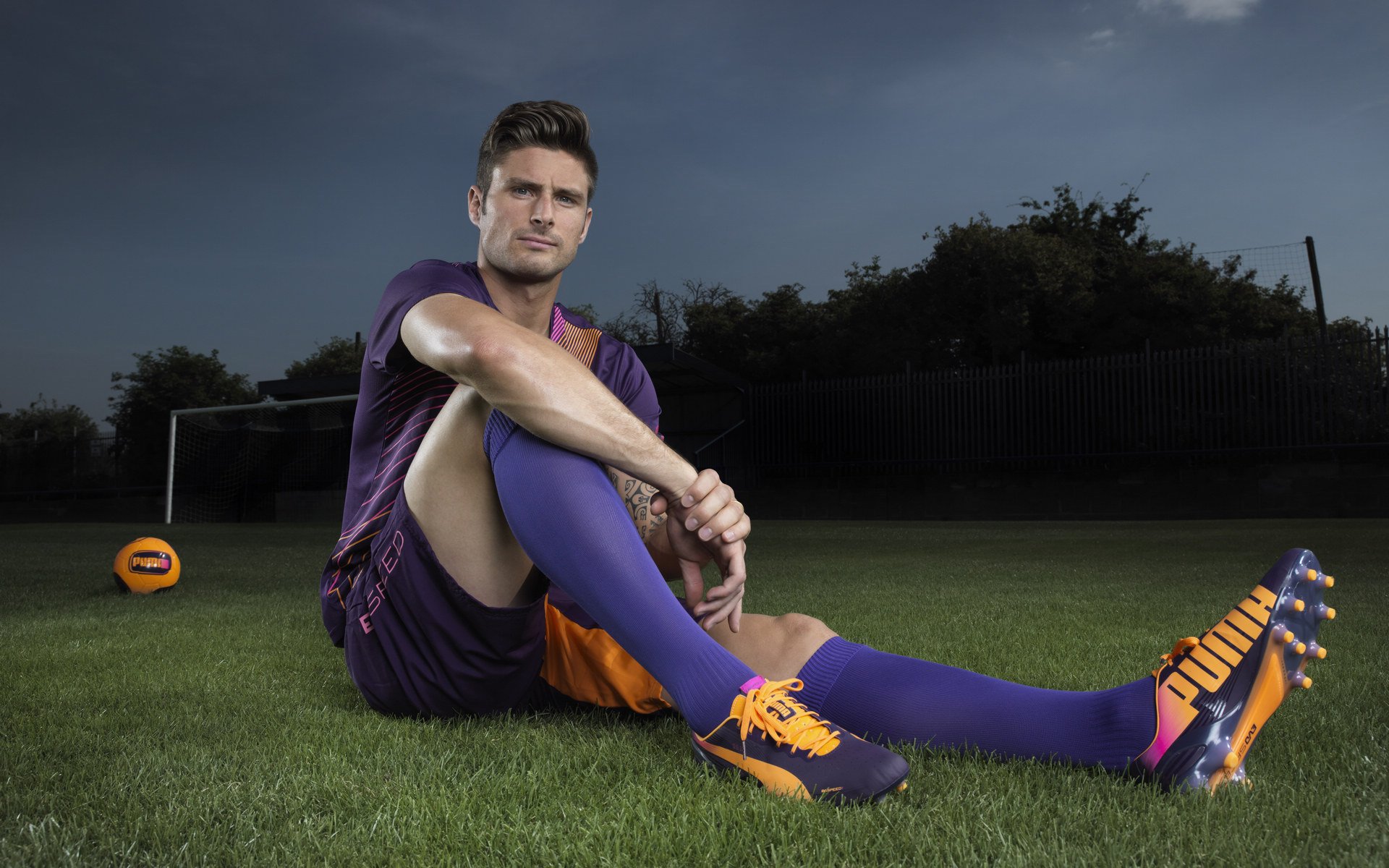 亚洲之光闪耀欧洲！李刚仁单核爆破，摩纳哥防线在多特蒙德天才脚下彻底瓦解